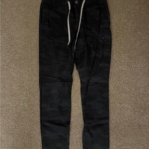 Vuori Ripstop Pants | Grey Camo | Size M